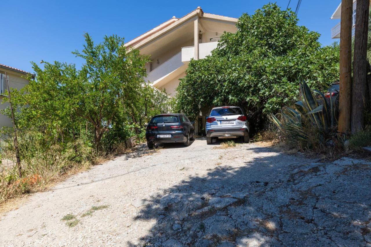 Apartments With A Parking Space Sumpetar, Omis - 9436 외부 사진